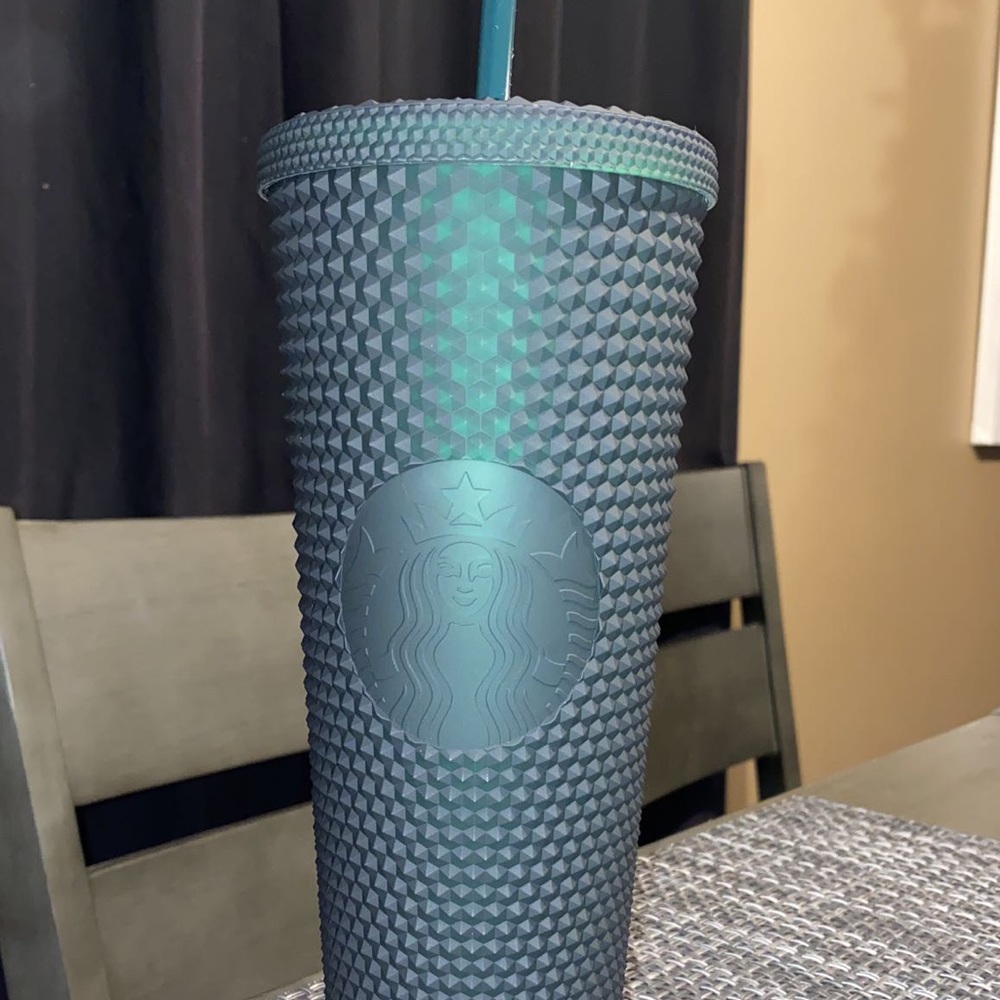 ✨NEW ✨ 24oz Forest Green Studded Starbucks Tumbler with Green Iridescence 🌿